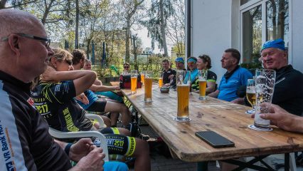 Durstlöschen im Rifugio Hertlein