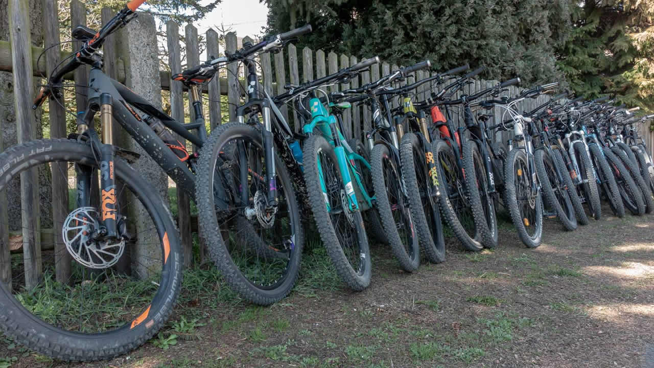 Anbiken: Bike-Rast in Steinbühl
