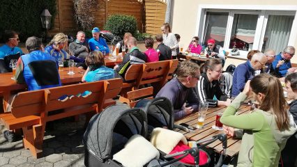 Anbiken: Biker-Rast in Steinbühl