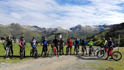 Gespannte Teilnehmer