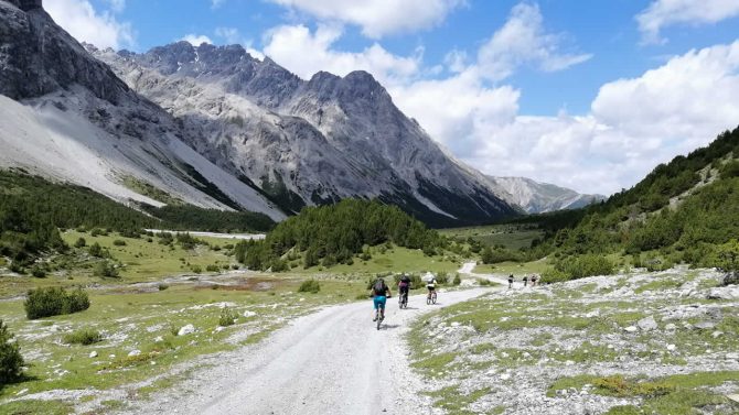 Mit dem MTB durch das Val Mora