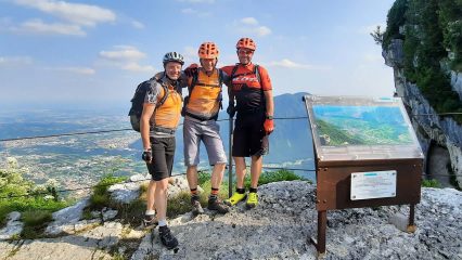 Mit dem MTB unterwegs auf den Straßen der Helden