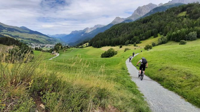 MTB-Tour: Singletrail-Woche im Engadin