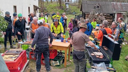 Mittagsrast am „Plattenhaus“